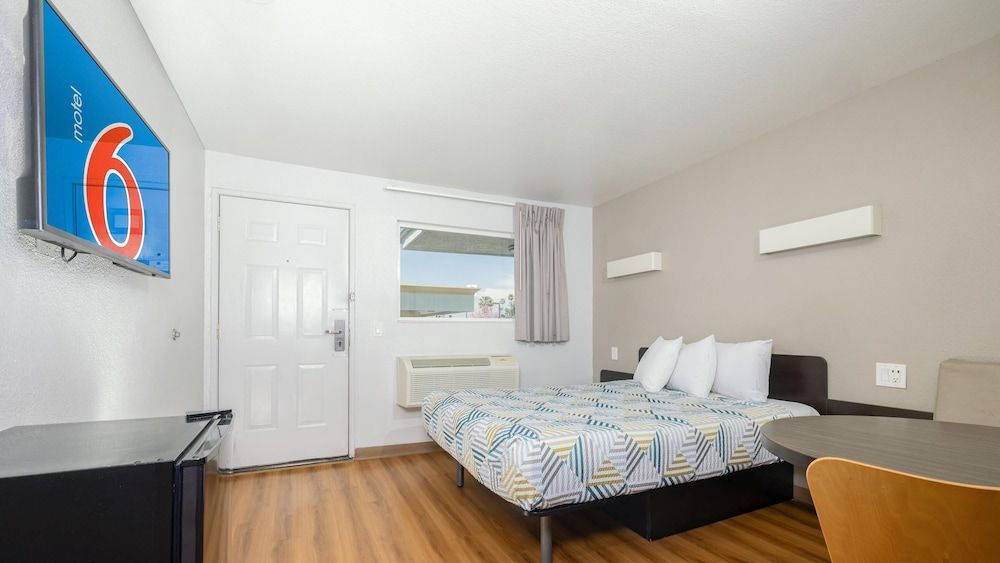 Motel 6 Ontario, CA - Airport 1