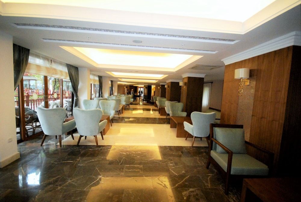 Club & Hotel Letoonia 2