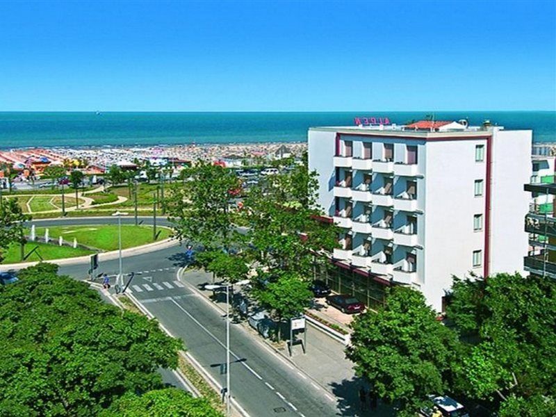 One Design Hotel 2