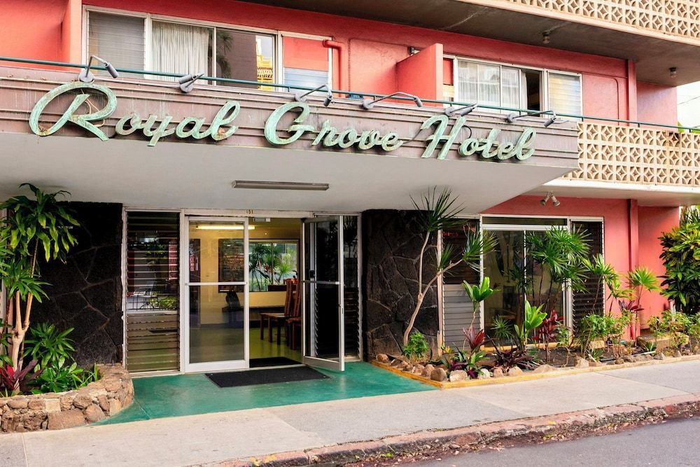 Royal Grove Waikiki 1