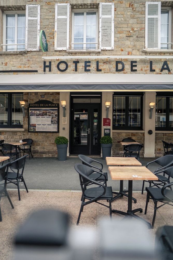 LOGIS -Hotel & Restaurant de la Place 1