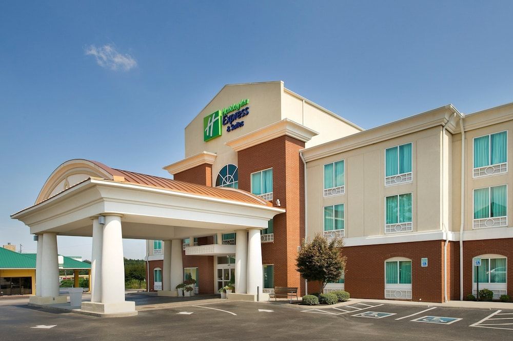 Holiday Inn Express & Suites LENOIR CITY (KNOXVILLE AREA) by IHG 1
