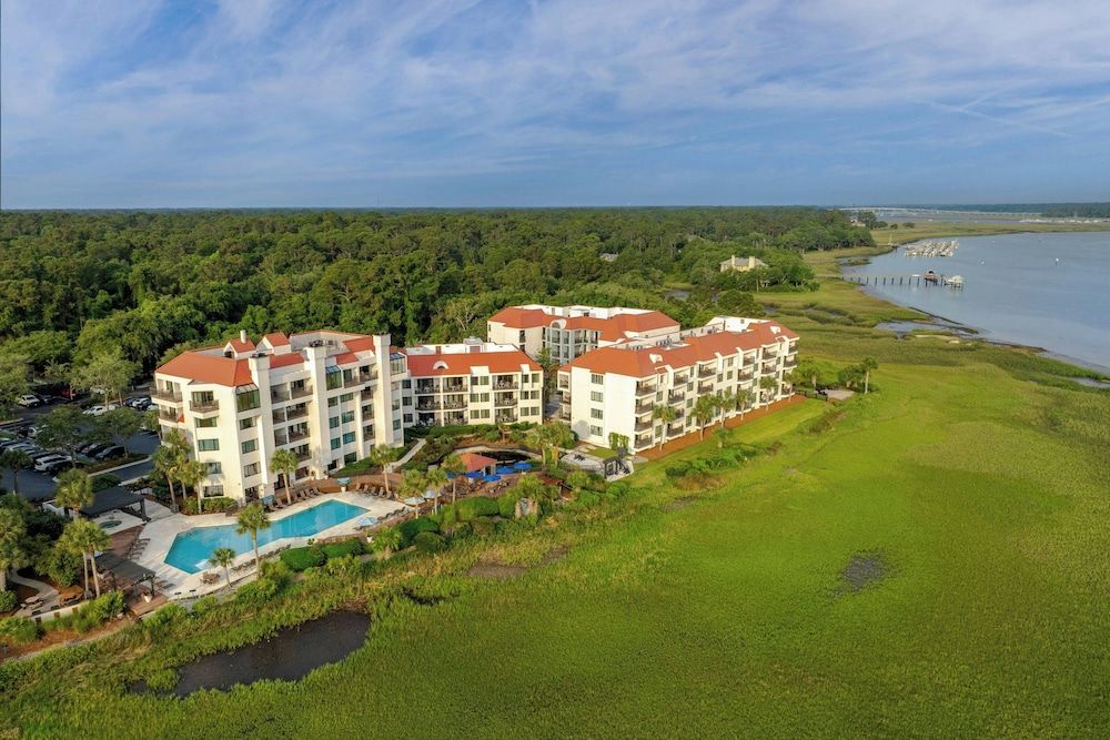 Marriott's Harbour Point and Sunset Pointe at Shelter Cove 1