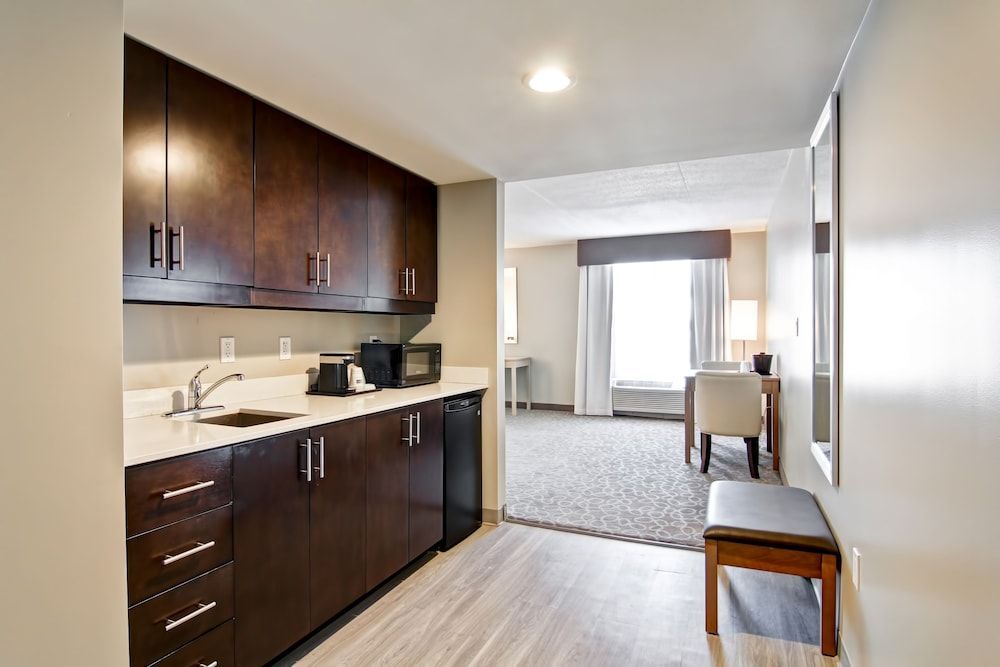 Holiday Inn Express & Suites OSHAWA DOWNTOWN - TORONTO AREA by IHG 2