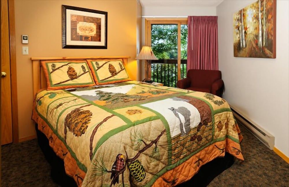 The Pointe Hotel and Suites 2