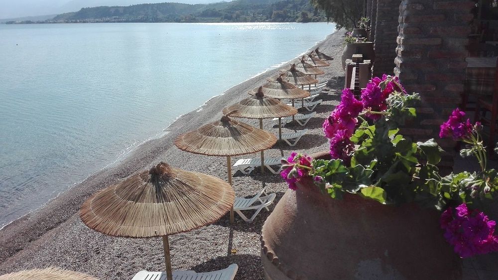Castella Beach 1