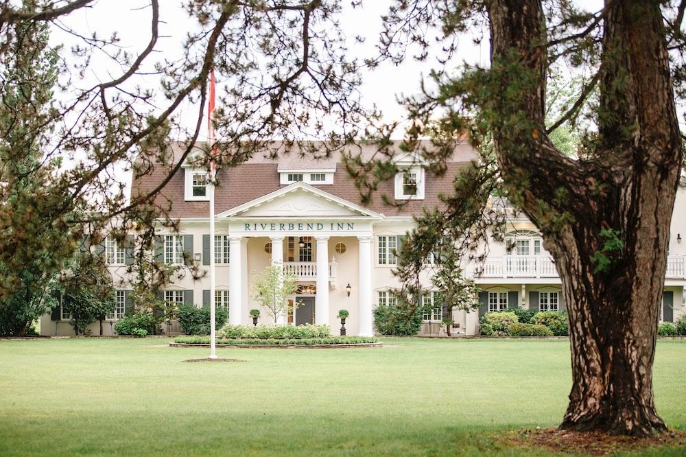 Riverbend Inn & Vineyard 1