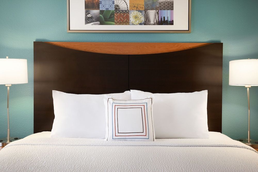 Comfort Inn & Suites Lima Northwest 2