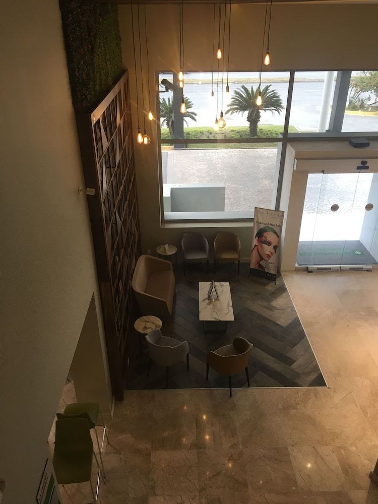 Wyndham Garden Monterrey Valle Real 2