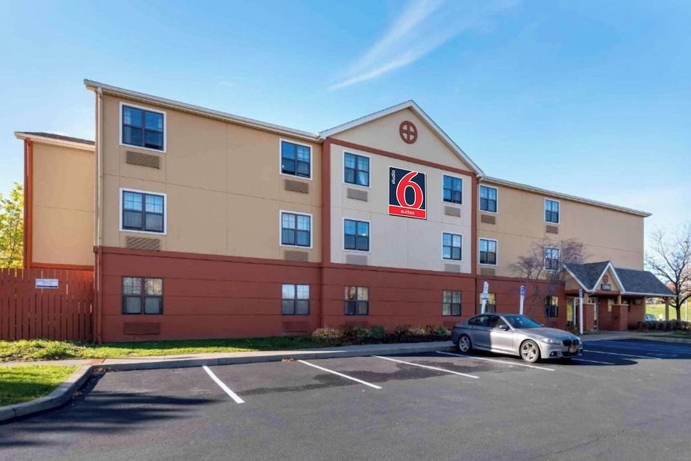 Studio 6 Corporate Extended Stay Rochester Henrietta NY 1