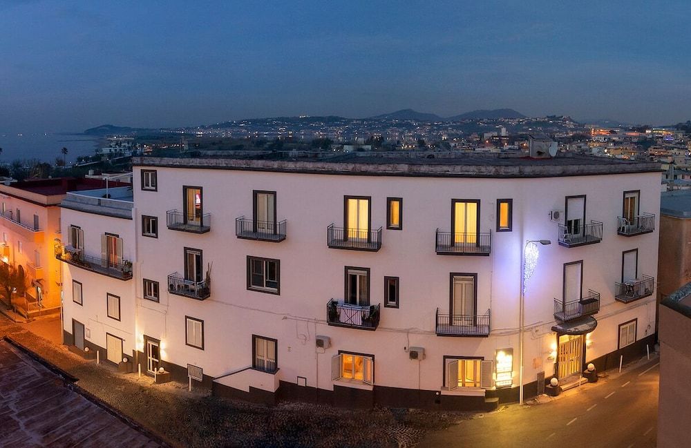 Naro Suites and Rooms 1