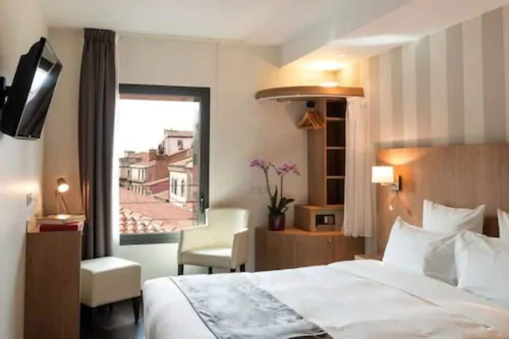 Hôtel Le Père Léon 1