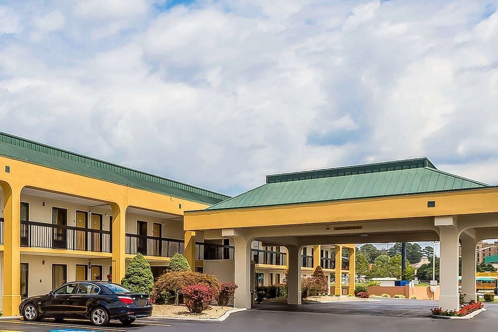 Rodeway Inn Knoxville East 1