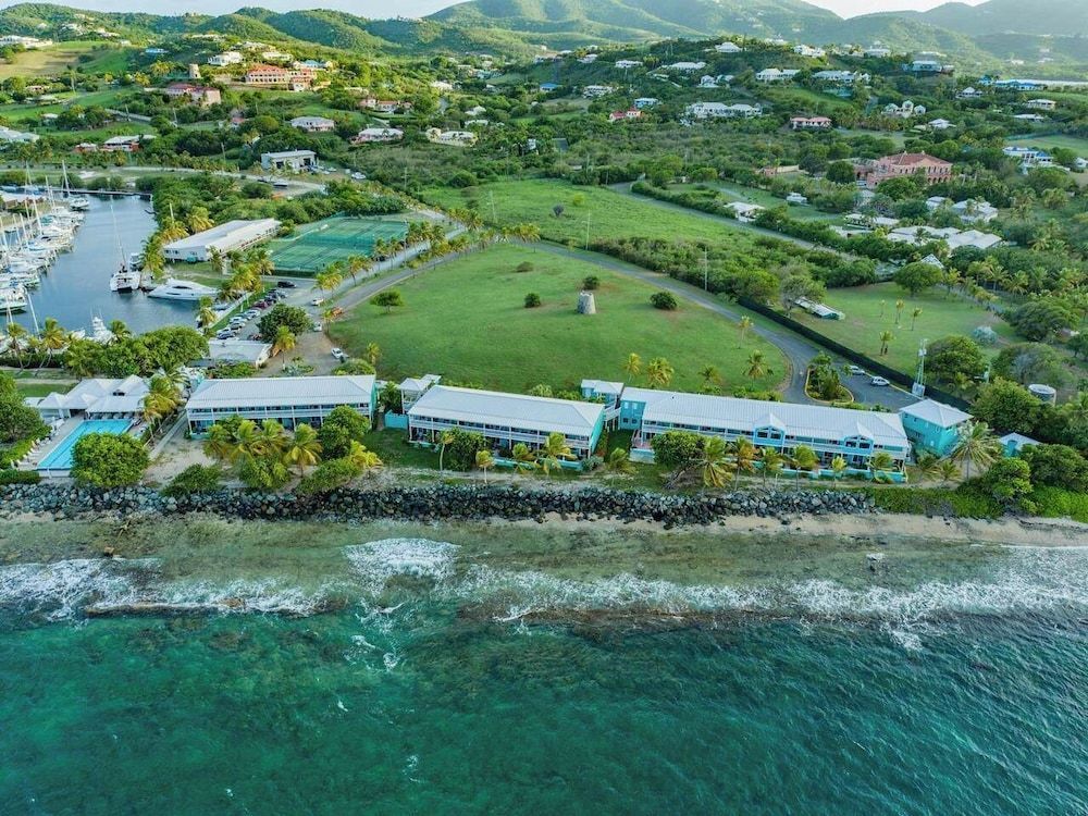 Tamarind Reef Resort Spa & Marina 1