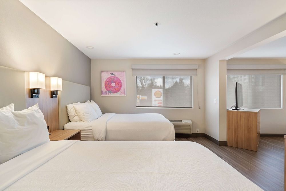 Best Western Lake Oswego Hotel & Suites 1