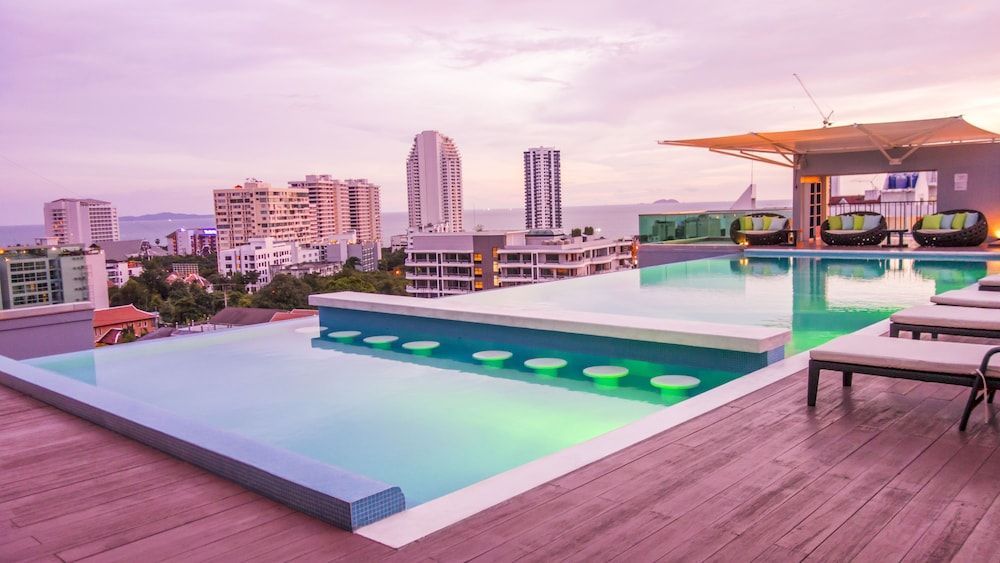 Unique Regency Pattaya 1