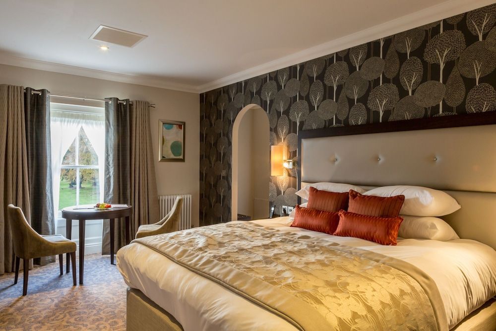 Oakley Hall Hotel 1