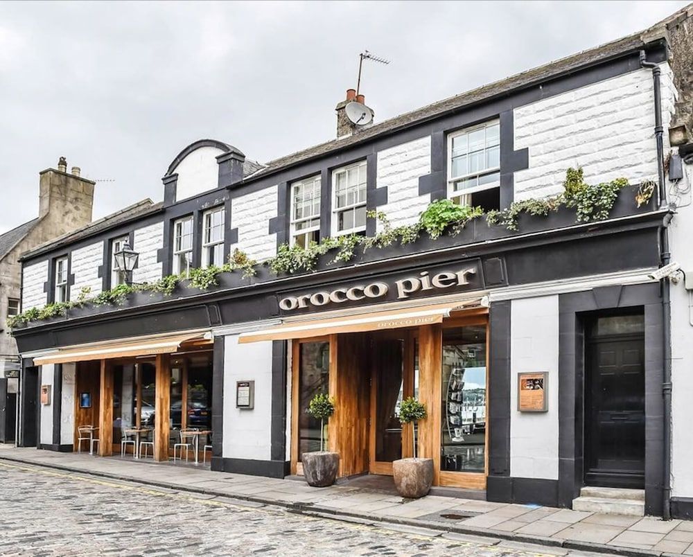 Orocco Pier 1