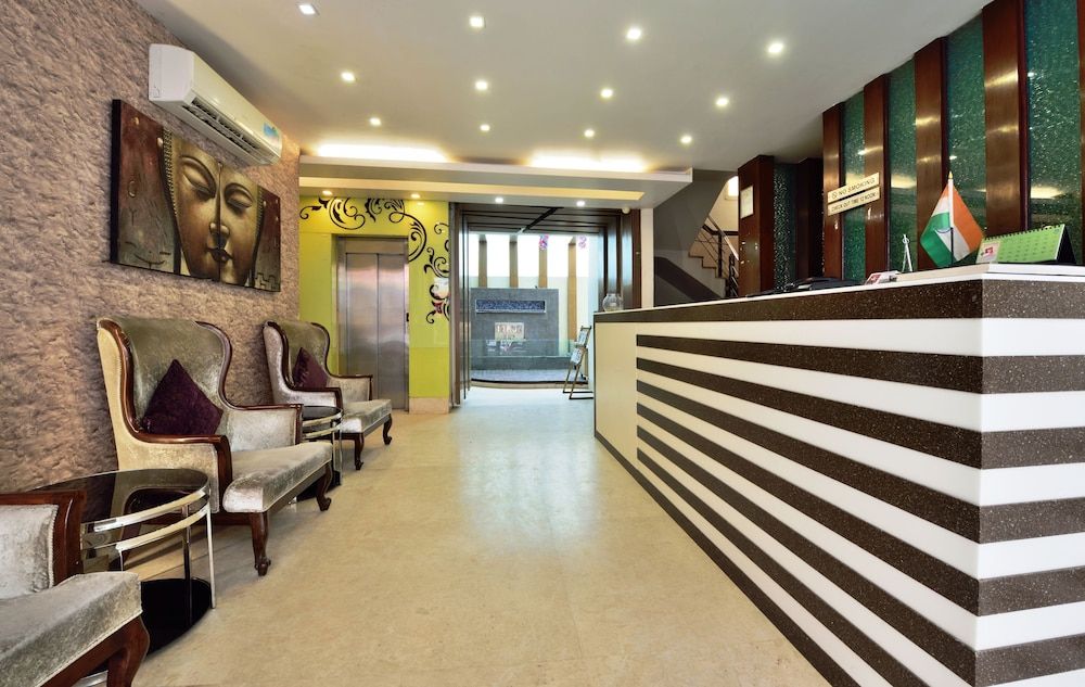 Hotel Taksh Inn 2