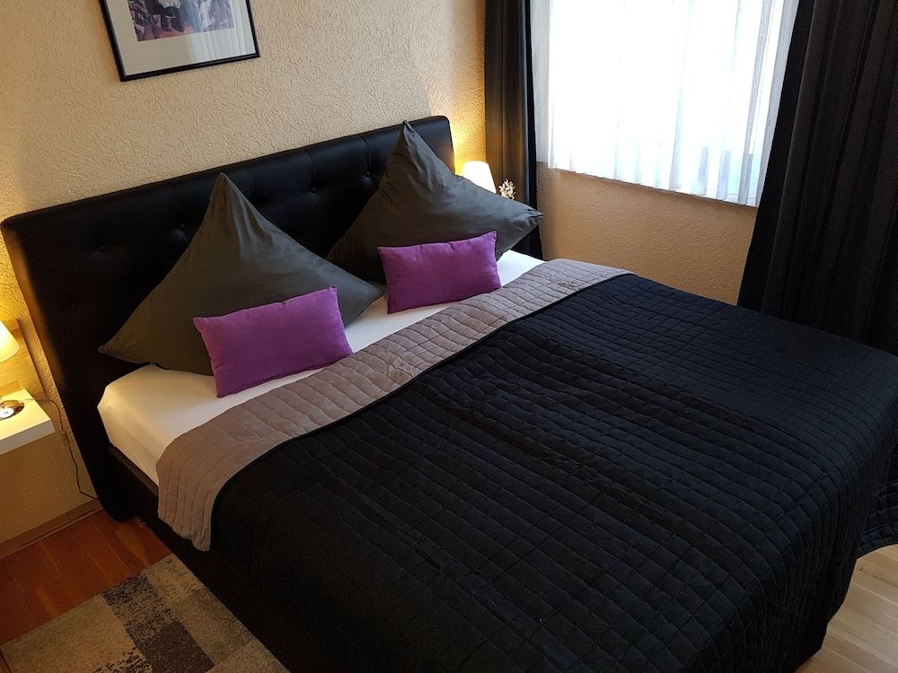 Hotel Exquisite 1