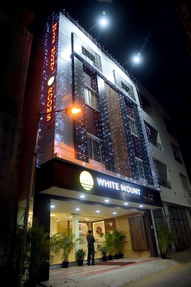 Hotel White Mount 1