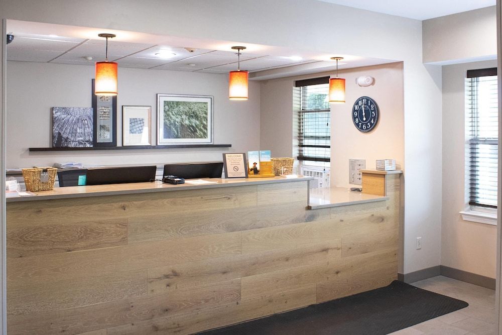 Country Inn & Suites by Radisson, Carlisle, PA 2