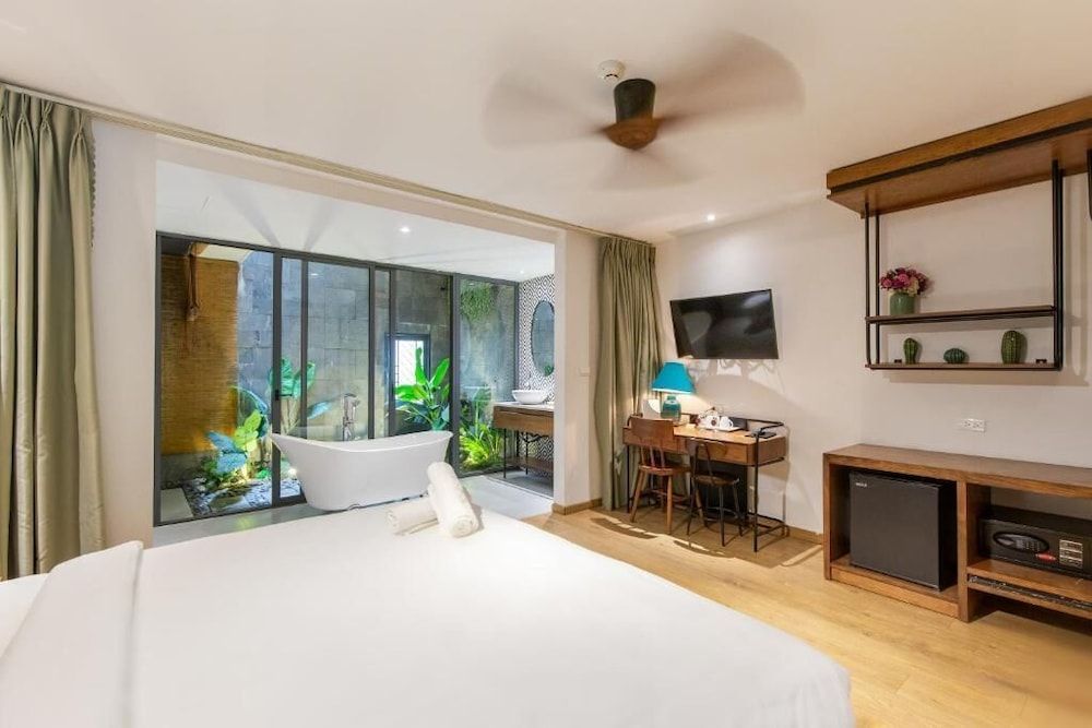 Seaforest Hotel a Salve by Haviland 1