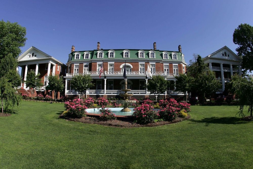 The Martha Washington Inn And Spa 1