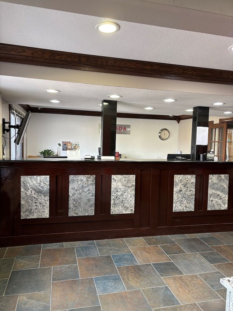 Ramada by Wyndham Cedar Rapids South 2