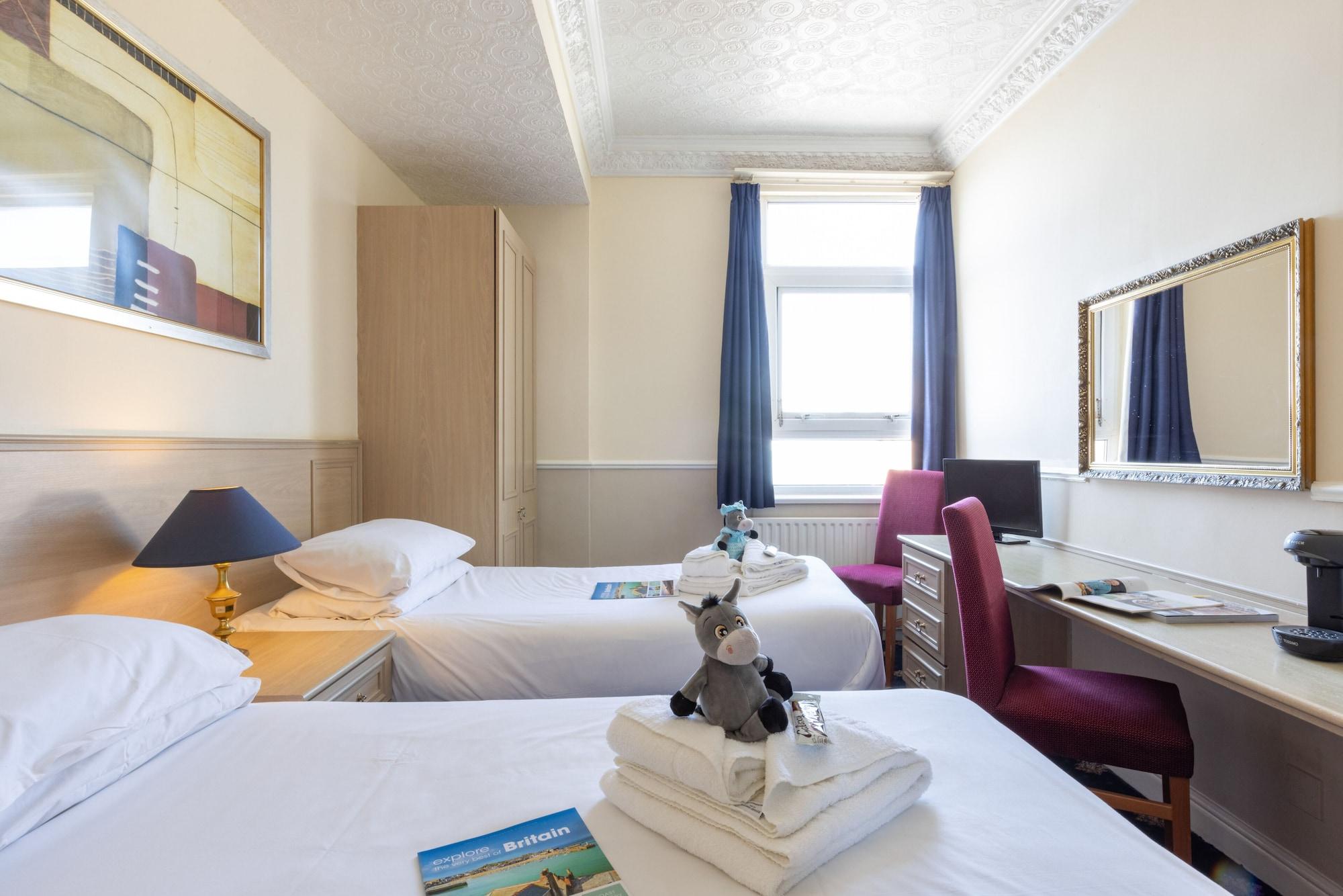 The Caledonian Tower Hotel 1
