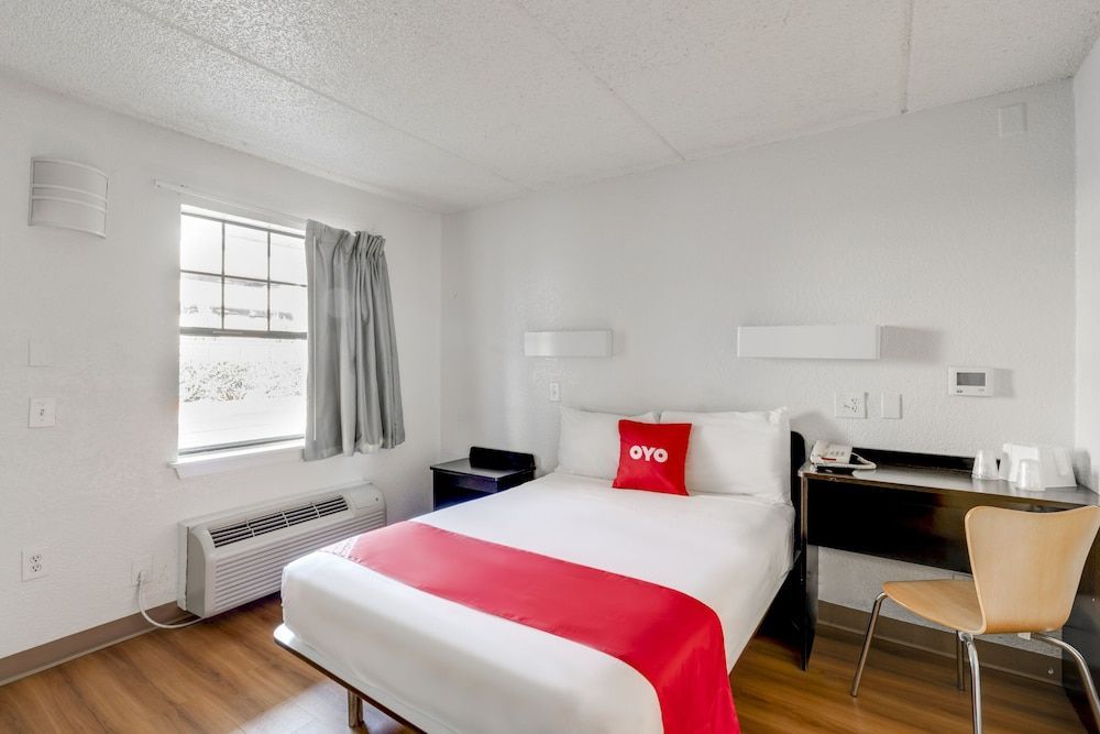OYO Hotel Houston Katy Freeway 1