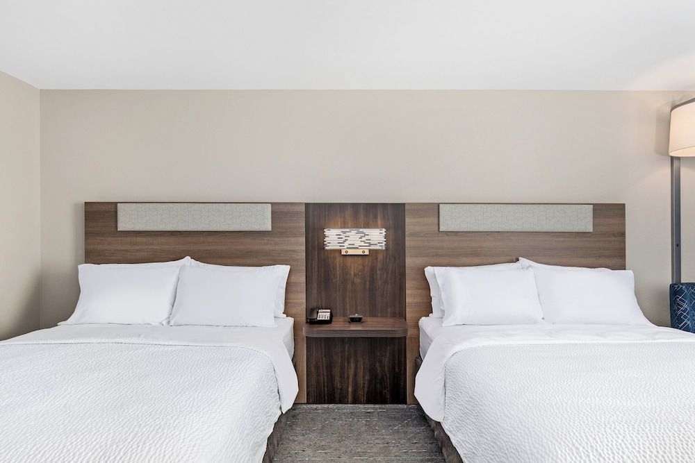 Holiday Inn Express HURRICANE MILLS (WAVERLY) by IHG 1