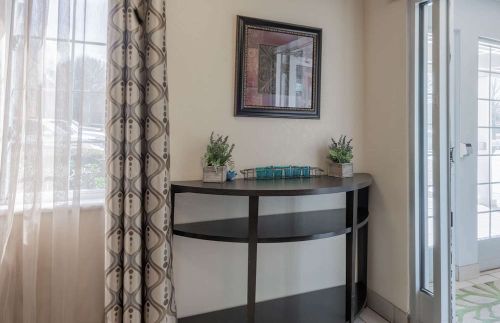 Sonesta Simply Suites Nashville Brentwood 2