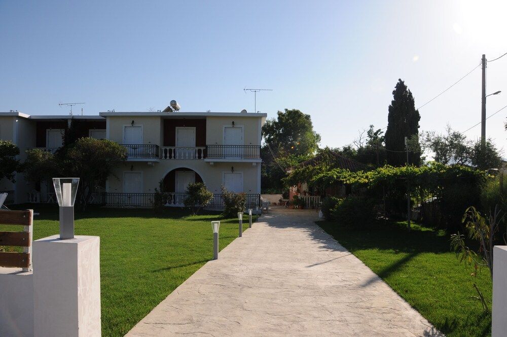 Vicky's Garden 2