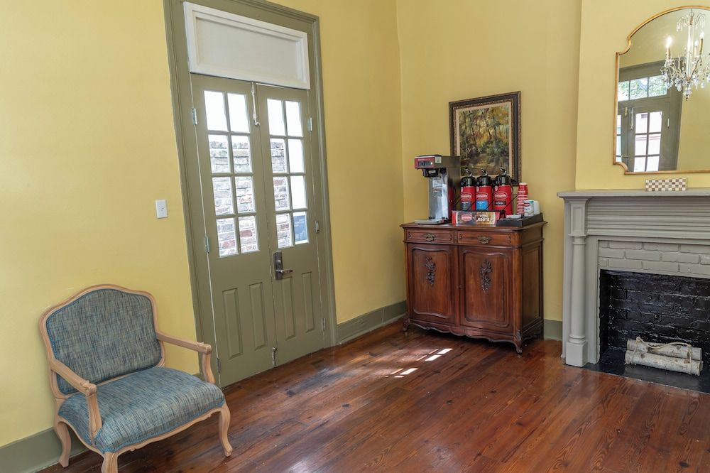 Inn on Ursulines, a French Quarter Guest Houses Property 2