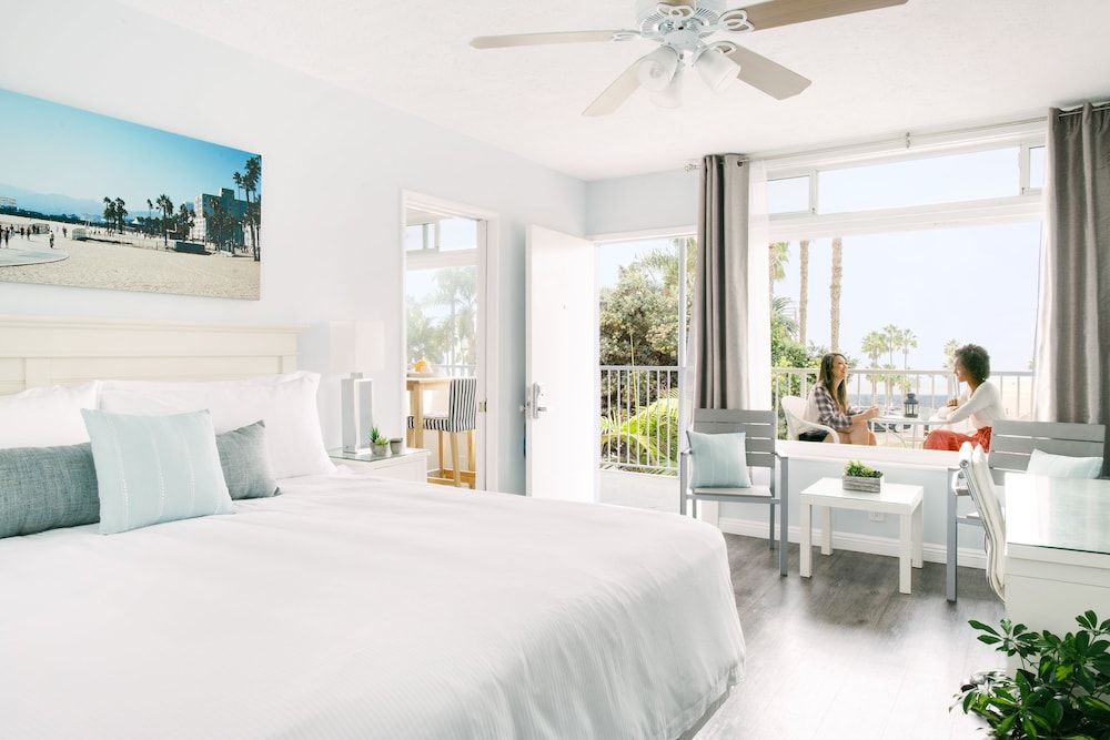 Bayside Hotel 1