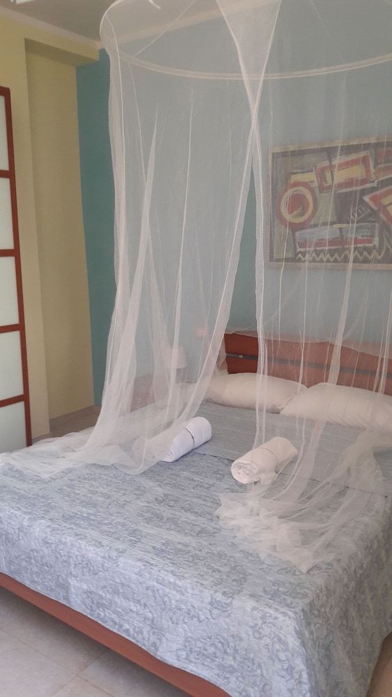 Ethos Rooms 2