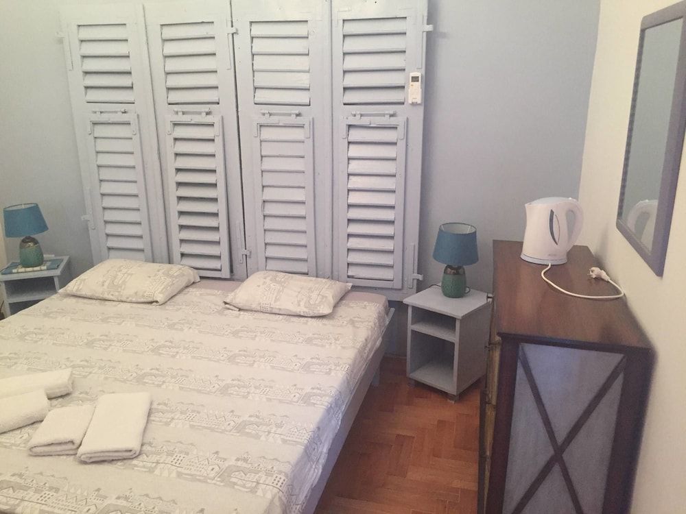 Neni Apartments 1