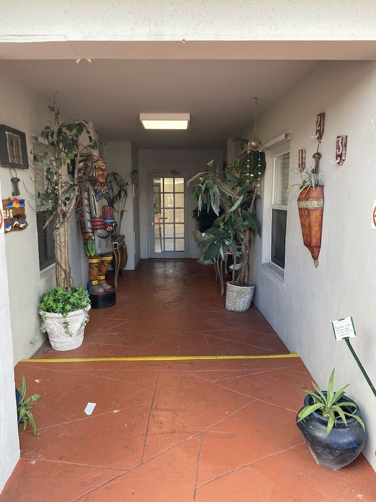Richard's Hotel 1