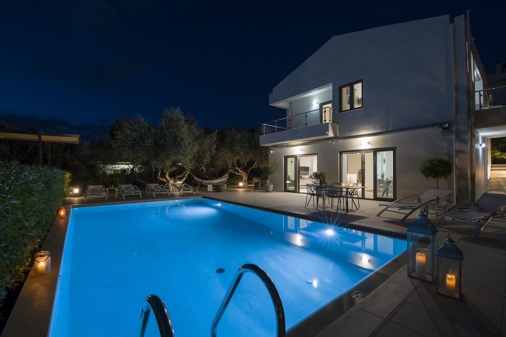 Sunlight Breeze Villa 1