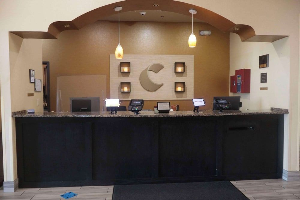 Comfort Inn & Suites Burnet 2