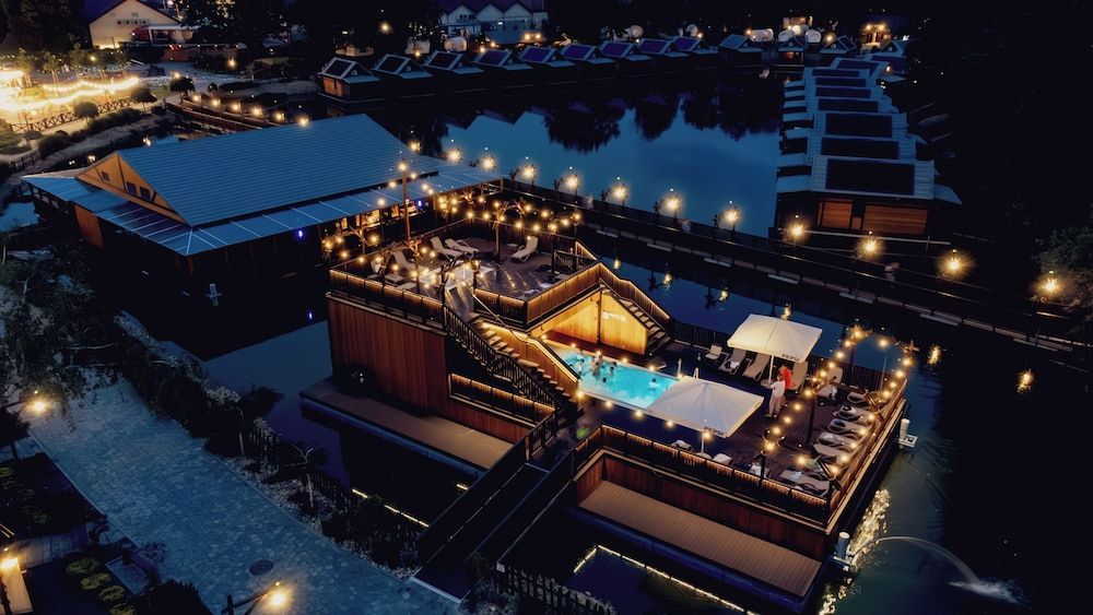 Western Camp Resort 1
