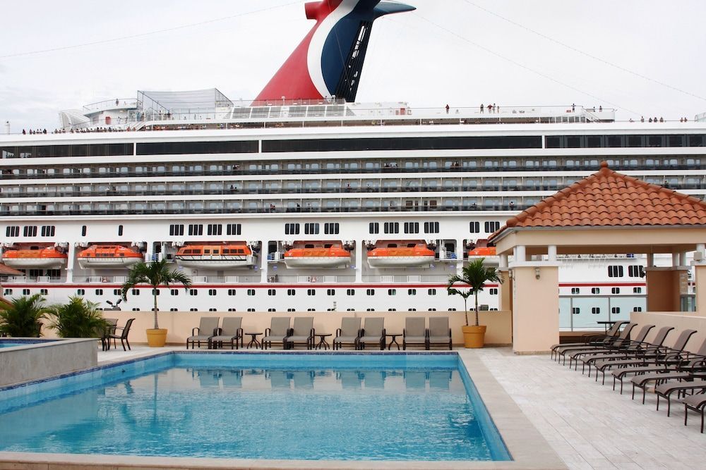 Radisson Colon 2000 Hotel & Casino at Cruise Port & Duty Free Mall 1