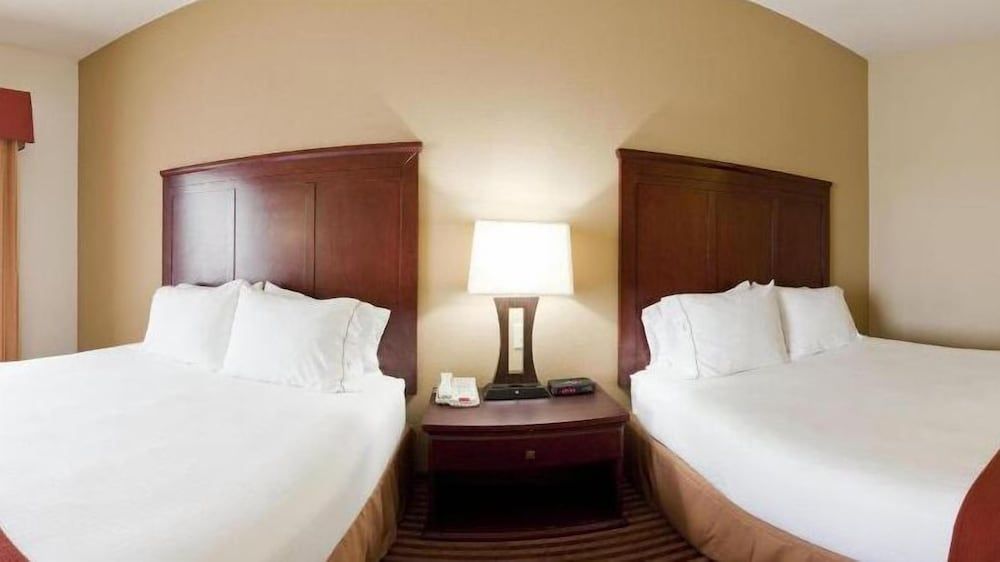 Holiday Inn Express & Suites AMARILLO SOUTH by IHG 2
