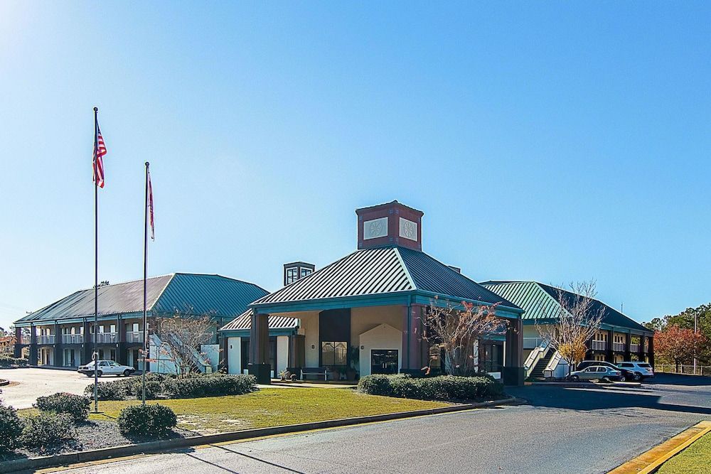 Econo Lodge 1