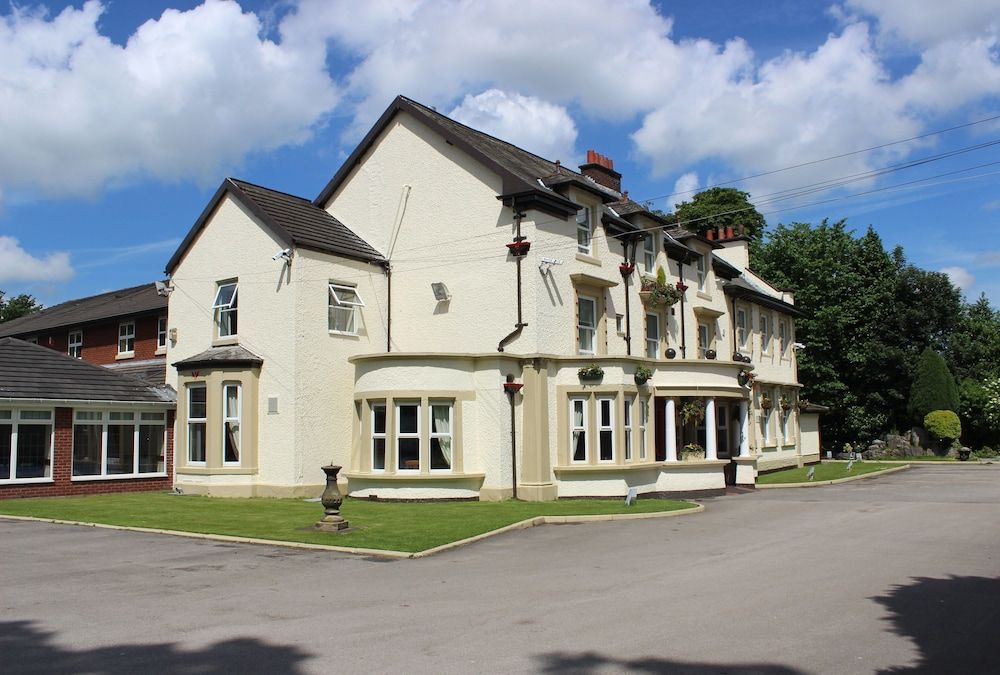 Briars Hall Hotel 1
