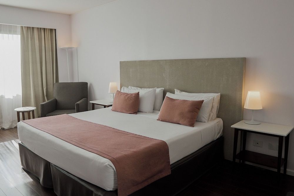 Dazzler by Wyndham Buenos Aires Recoleta 1