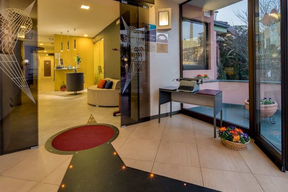 La Villa - Sure Hotel Collection by Best Western 2