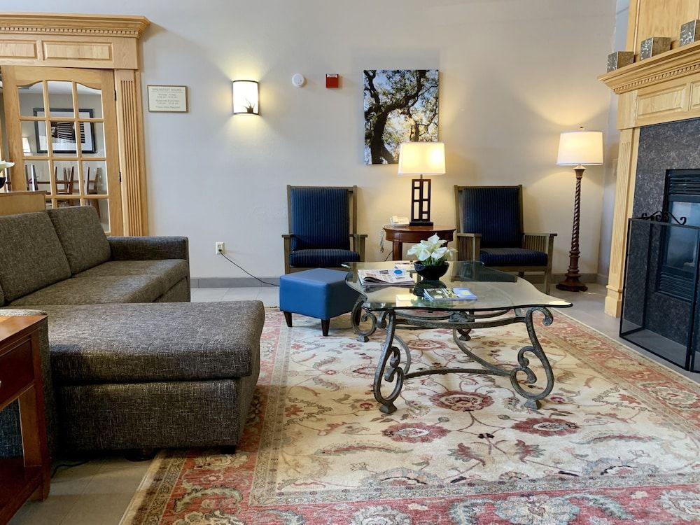 Country Inn & Suites by Radisson Kenosha - Pleasant Prairie 2