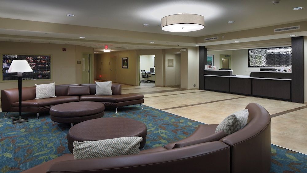 Candlewood Suites NEWARK SOUTH - UNIVERSITY AREA by IHG 2